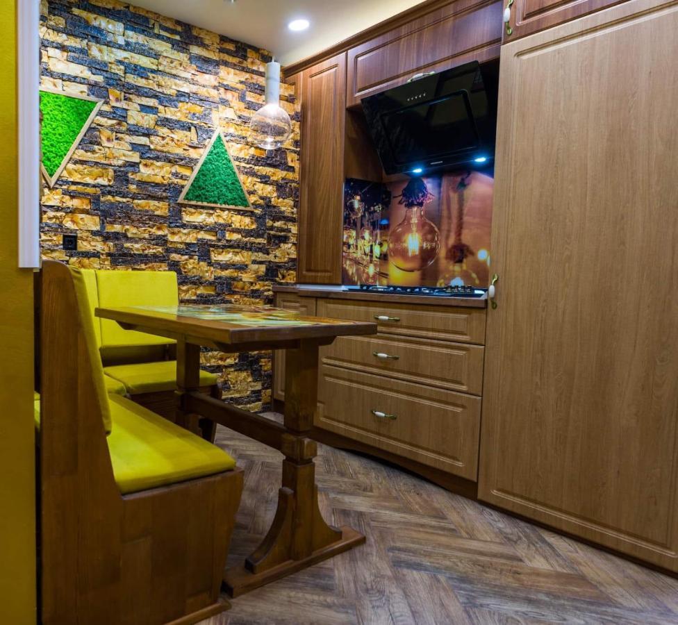 Cyborg Flat Petrosani Apartment Ngoại thất bức ảnh
